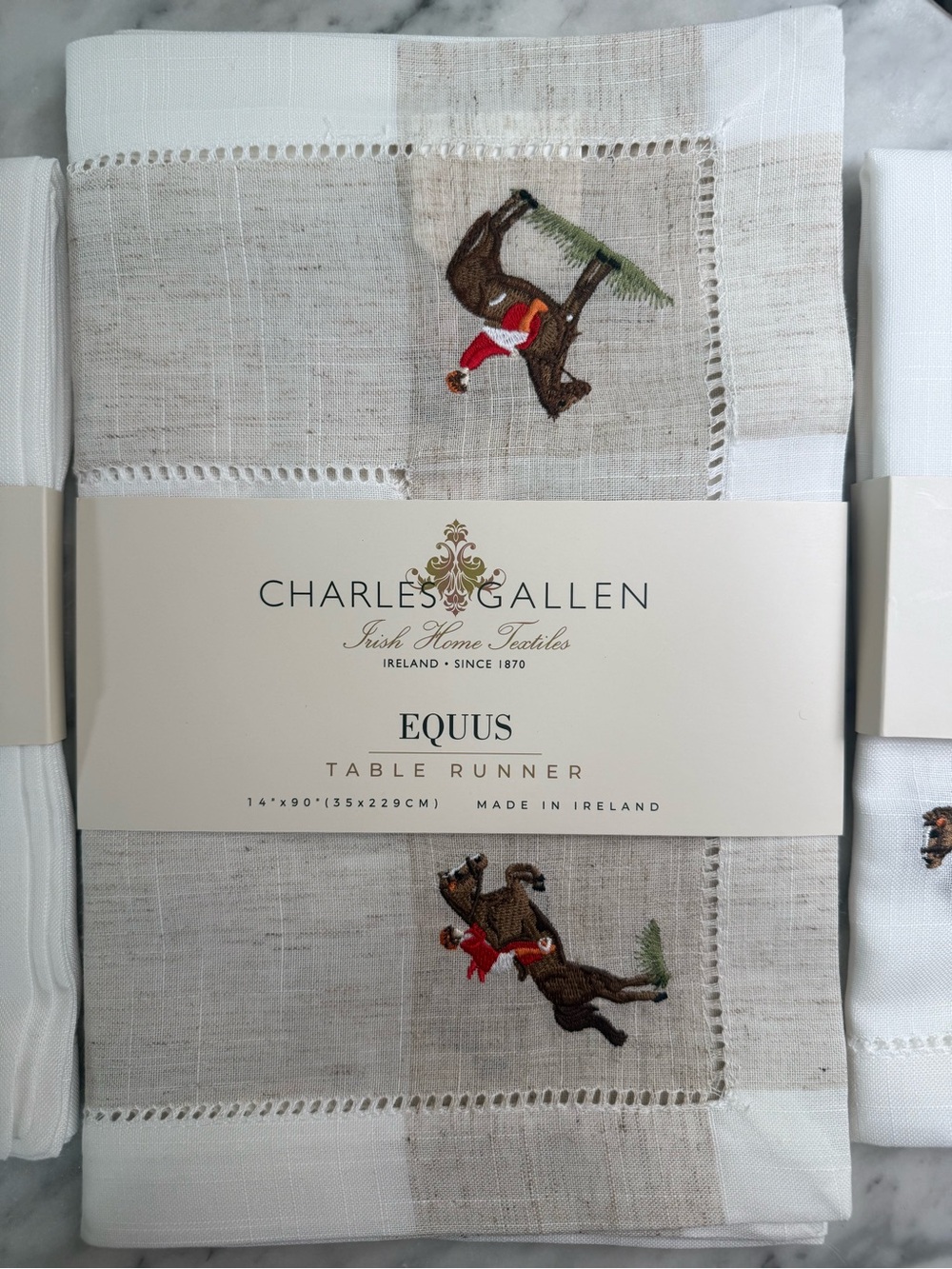 Charles Gallen Irish Textiles Table Runner EQUUS Equestrian Motif NWT